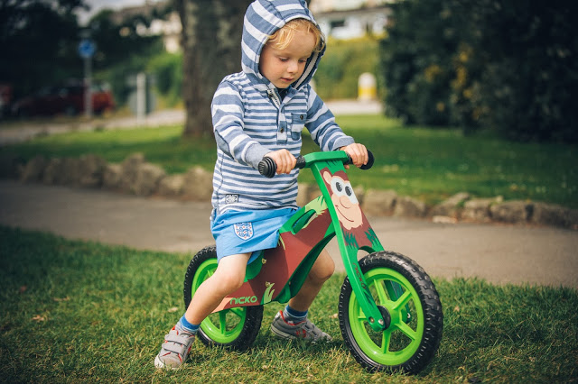 nicko wooden balance bike