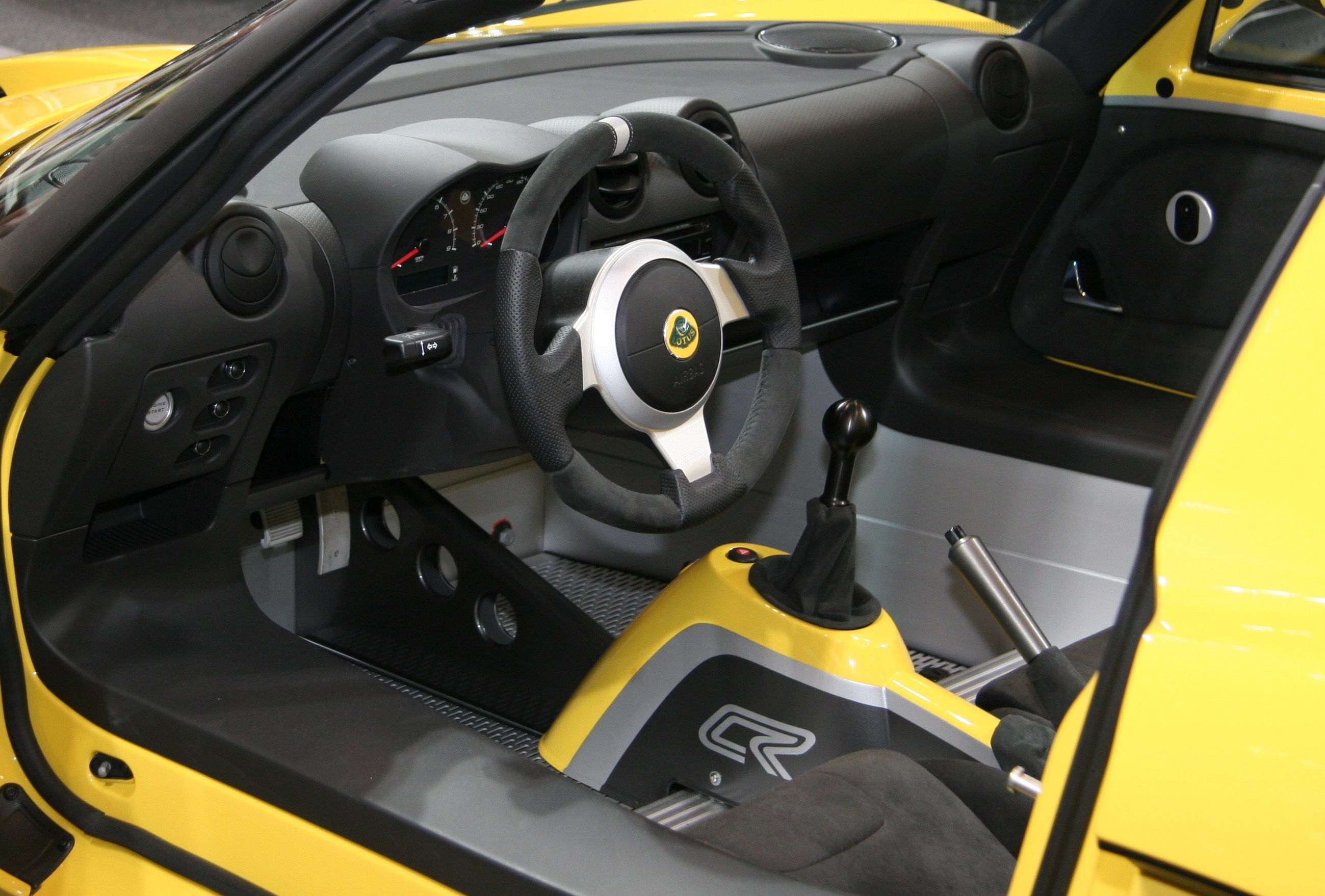 Lotus Elise Interior Cool Things Collection Collthings Co Uk