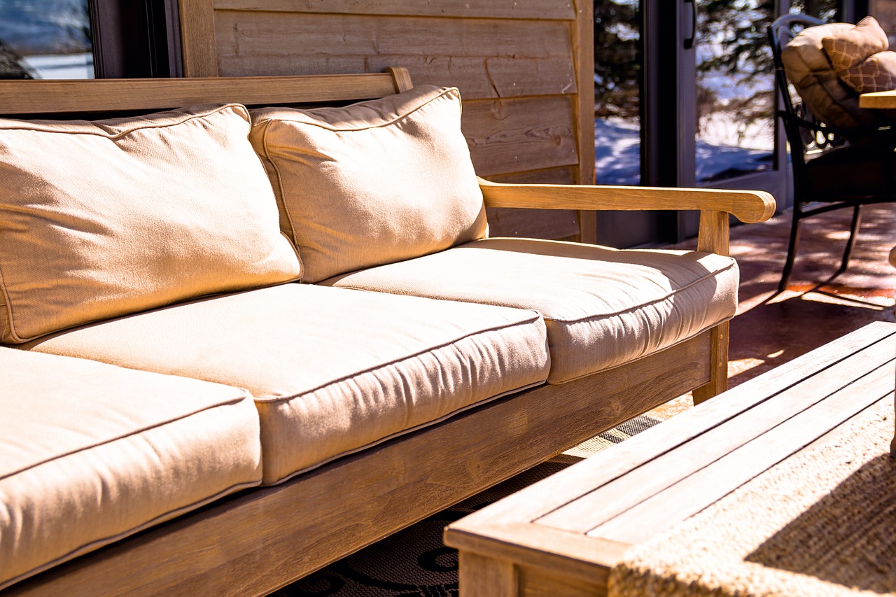 7 Simple Ways To Create An Outdoor Entertainment Space In Your Garden