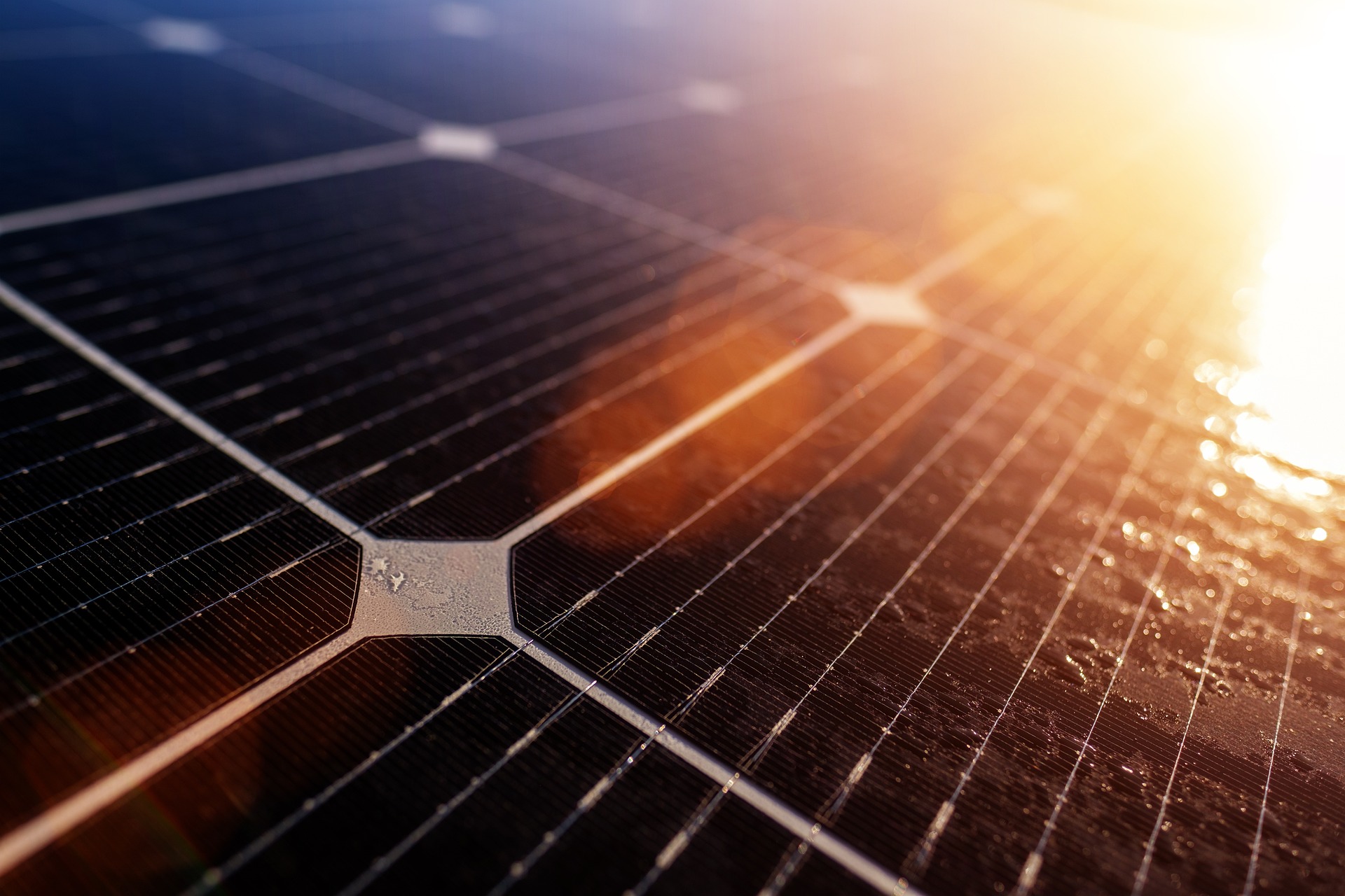 Renewable Energy: Why It’s a Good Idea to Invest in Solar Panels