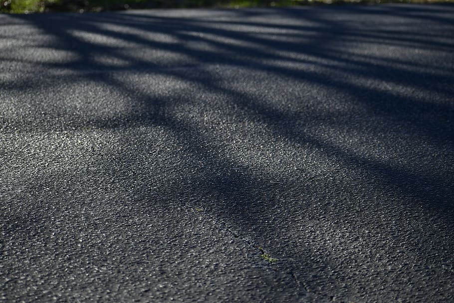 The Cost of Driveway Construction: Factors that Affect Pricing
