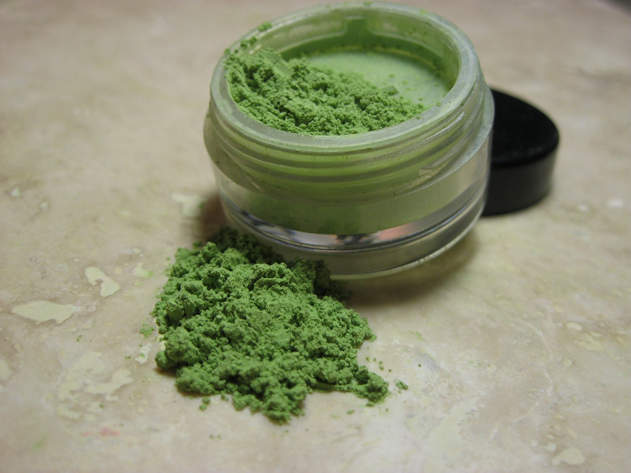 Cosmetic jars – a combination of aesthetics and functionality