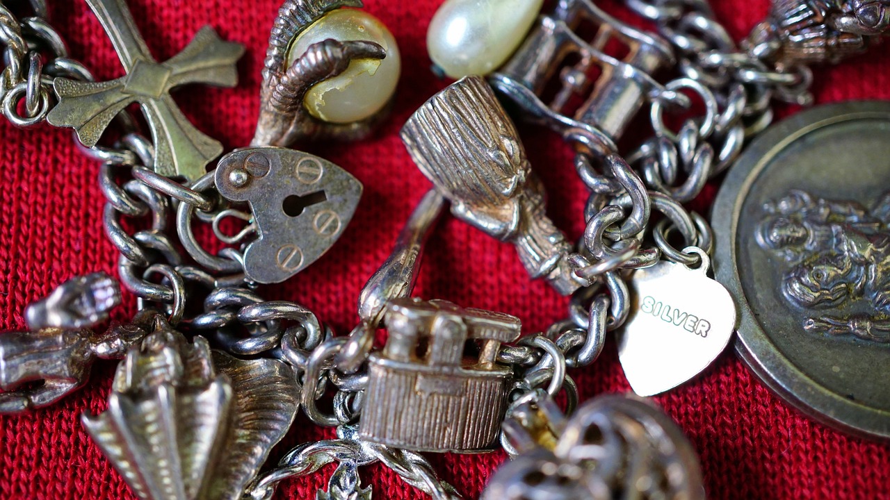 Why Selling Old and Unwanted Jewellery Can Be A Cathartic Experience