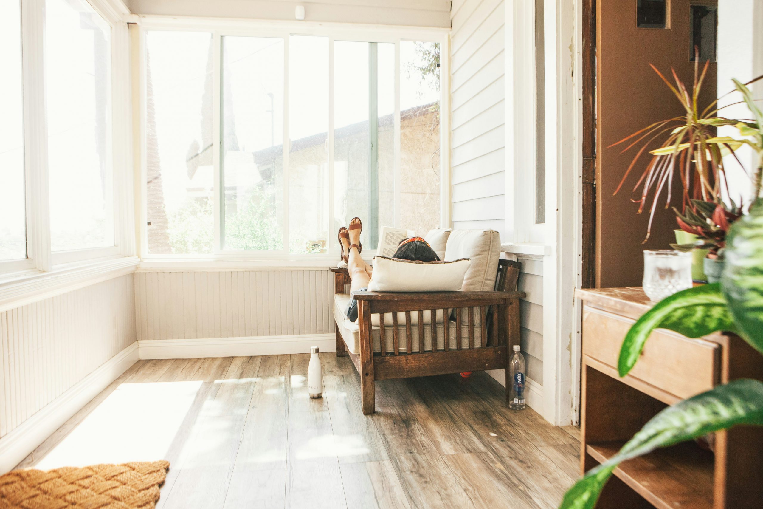 7 Ways to Create a Stress-Free Environment at Home