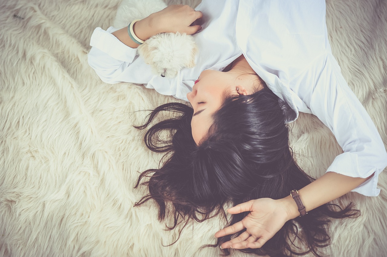 Self-Care For Working Moms: How Your Routine Can Improve Your Selfie Game