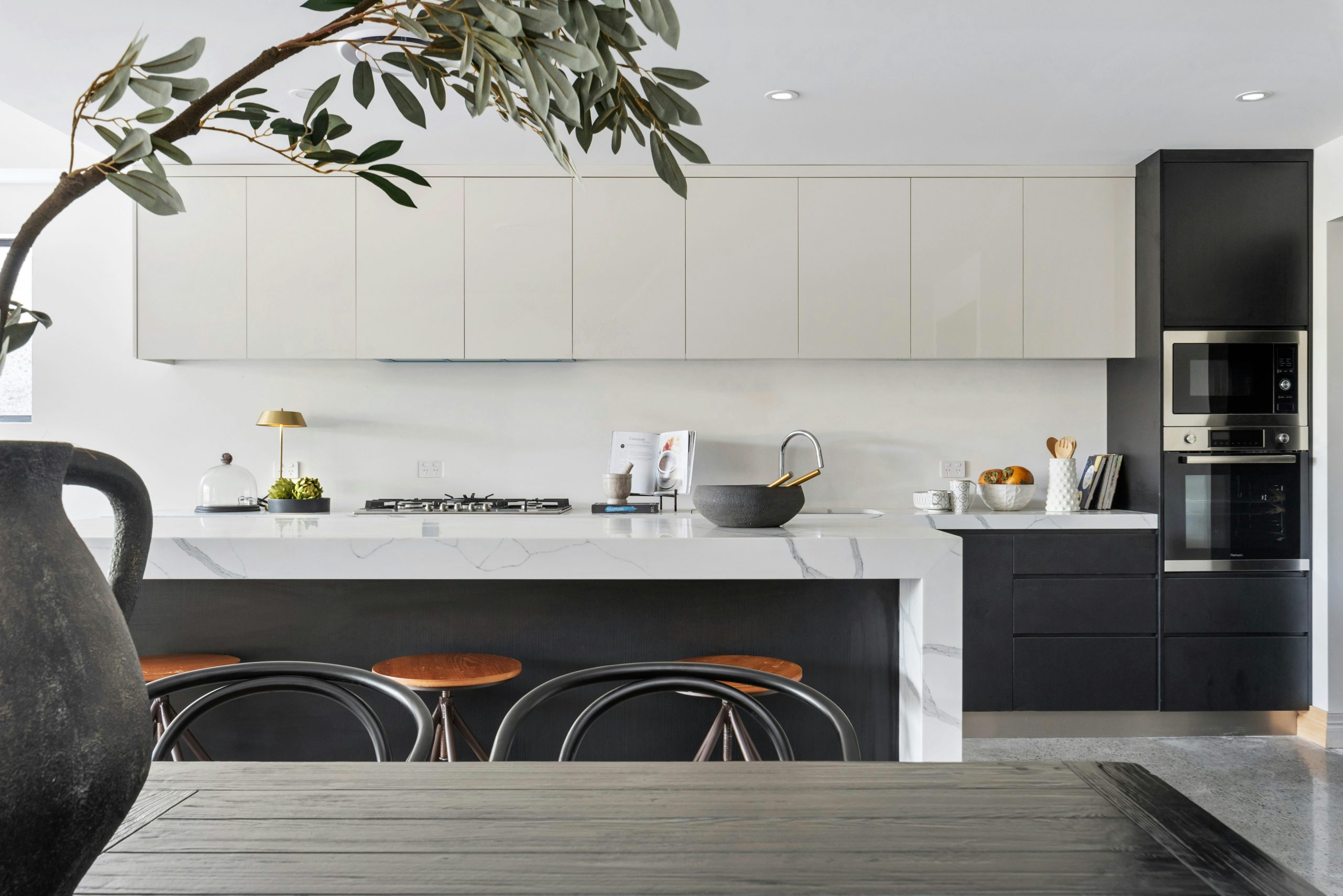 Upgrade to Vibrant, Toughened Kitchen Glass Splashbacks Today