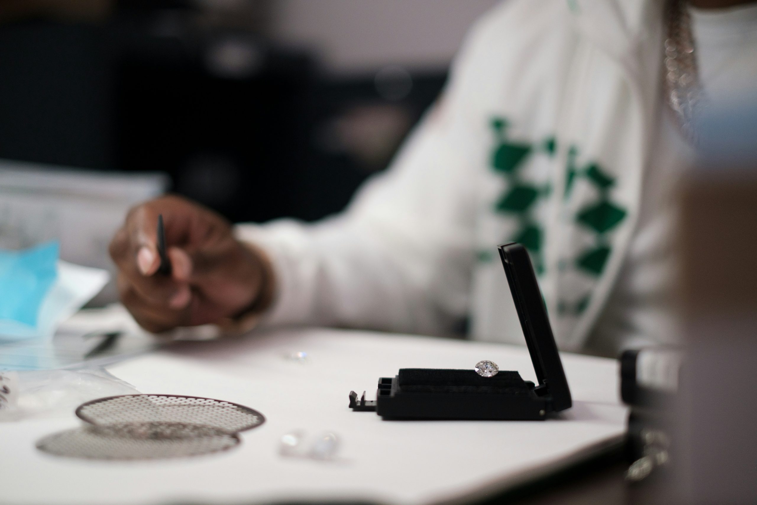 Exploring the Benefits of Lab-Grown Diamonds: Cost, Quality, and Environmental Impact