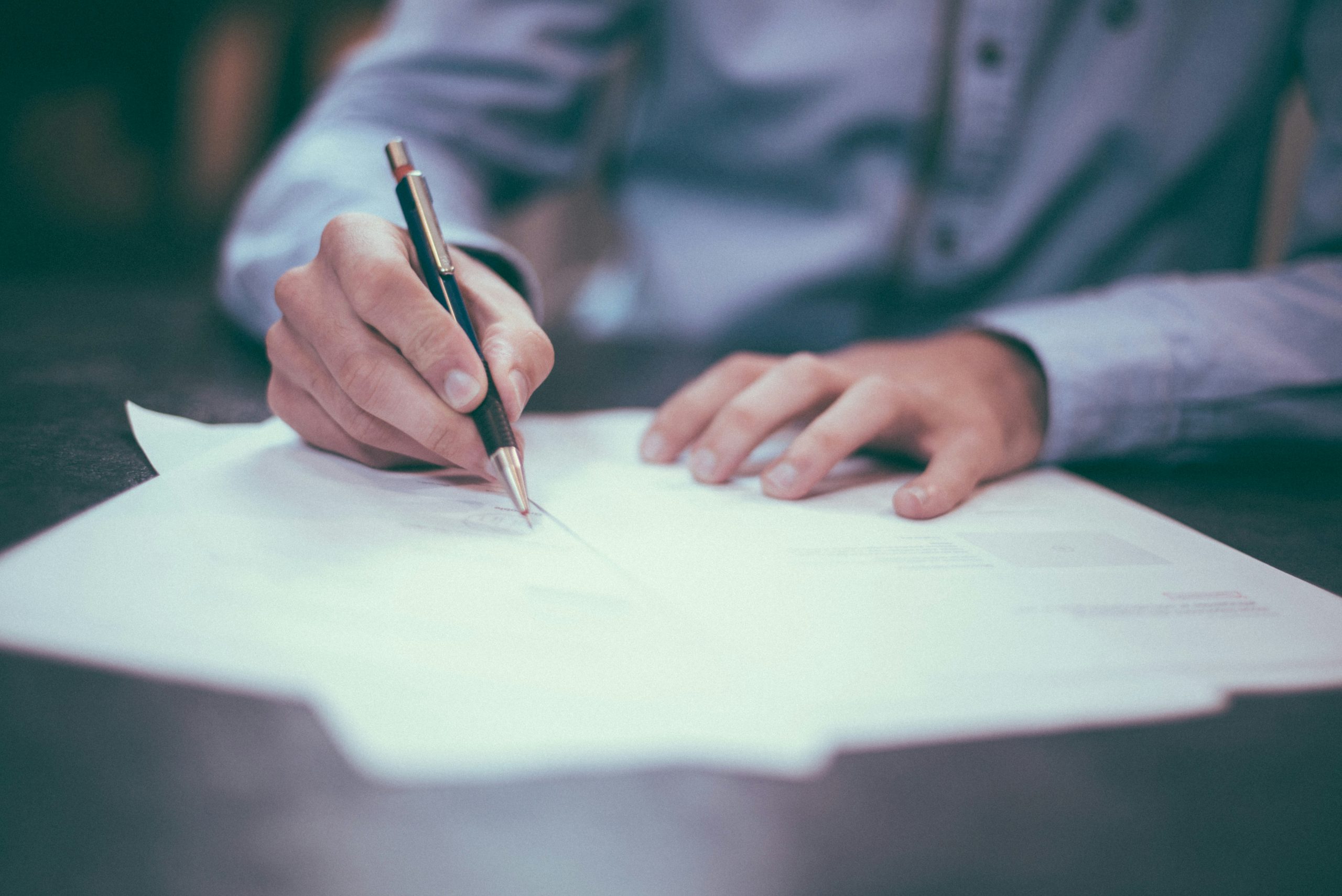 How a Family Lawyer Can Help You Navigate Custody Disputes