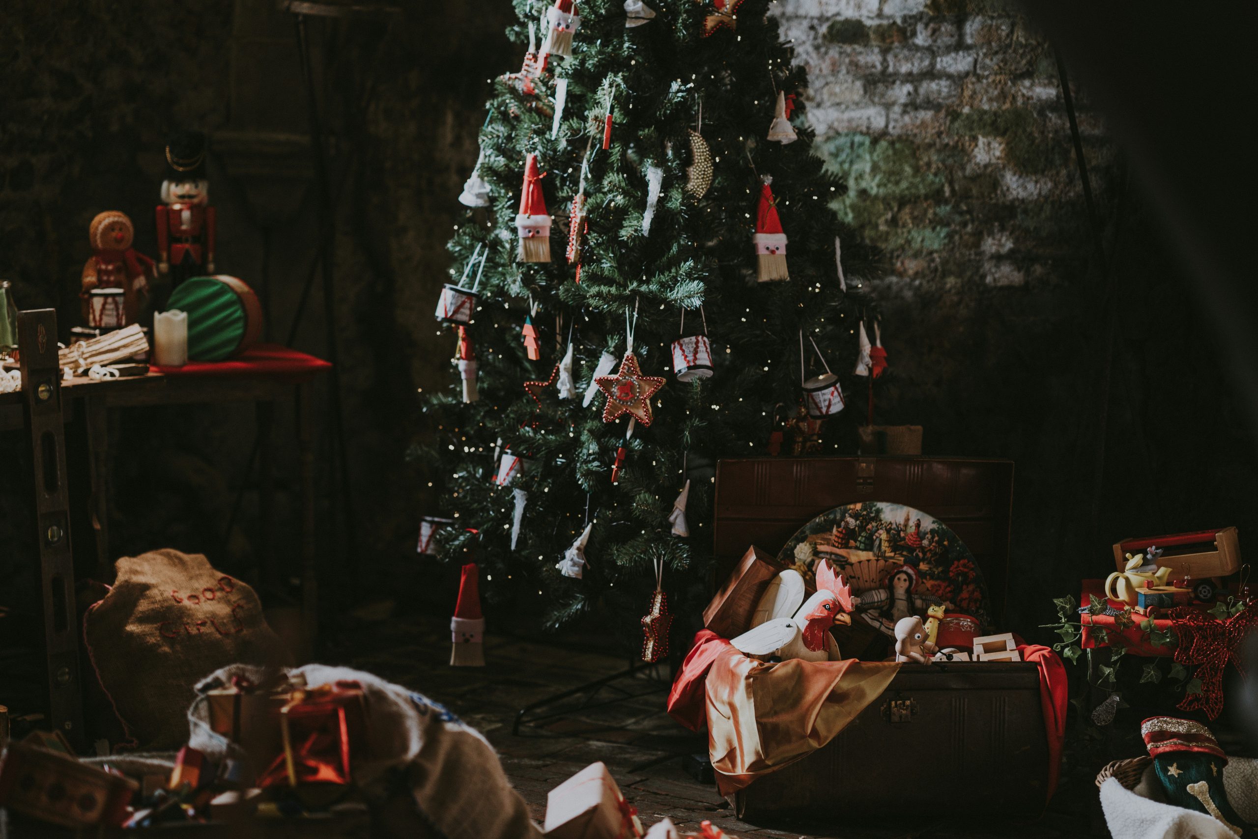 7 Beautiful Christmas Tree Trends For 2024