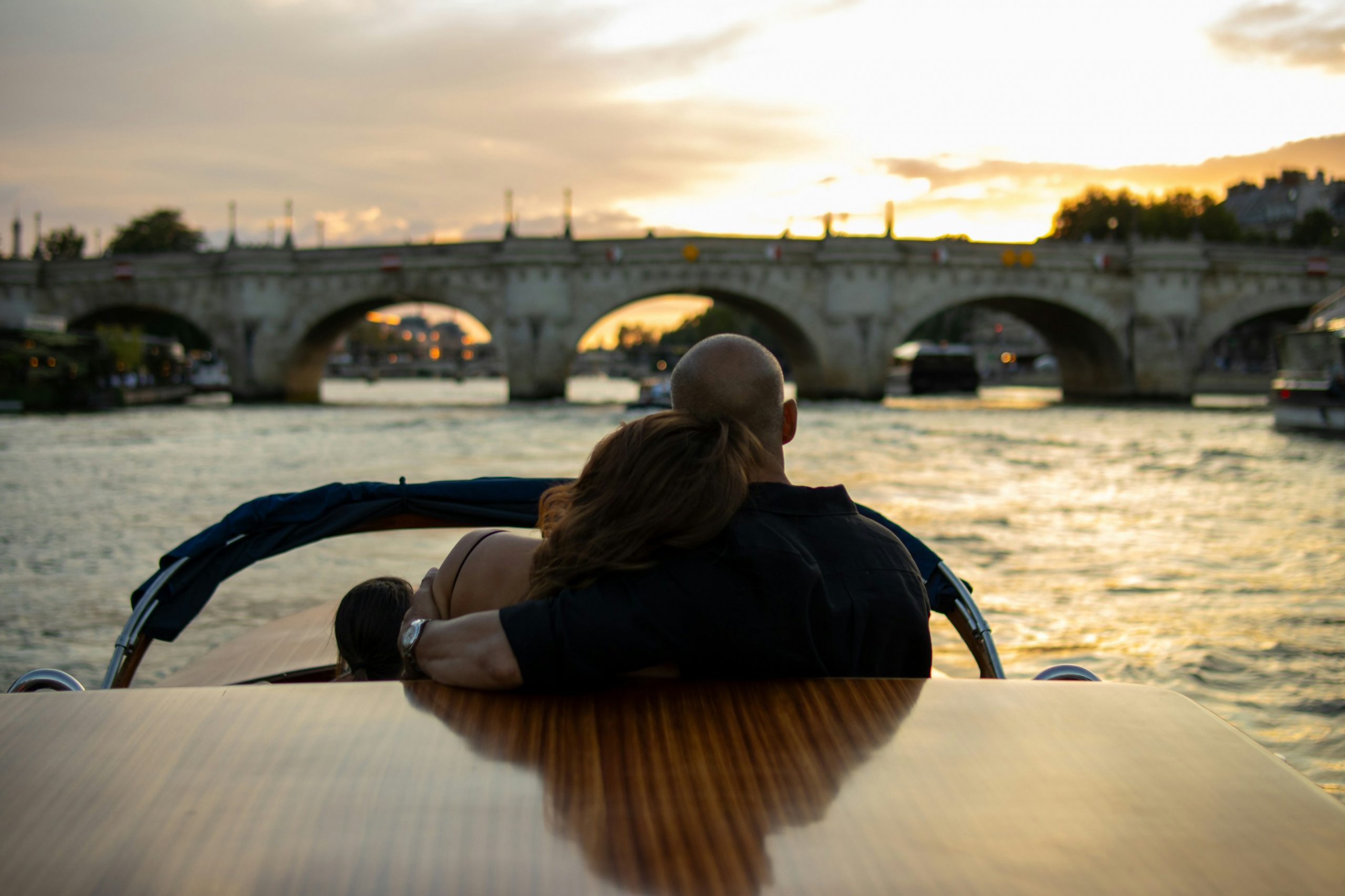 What to Pack for a Romantic Getaway