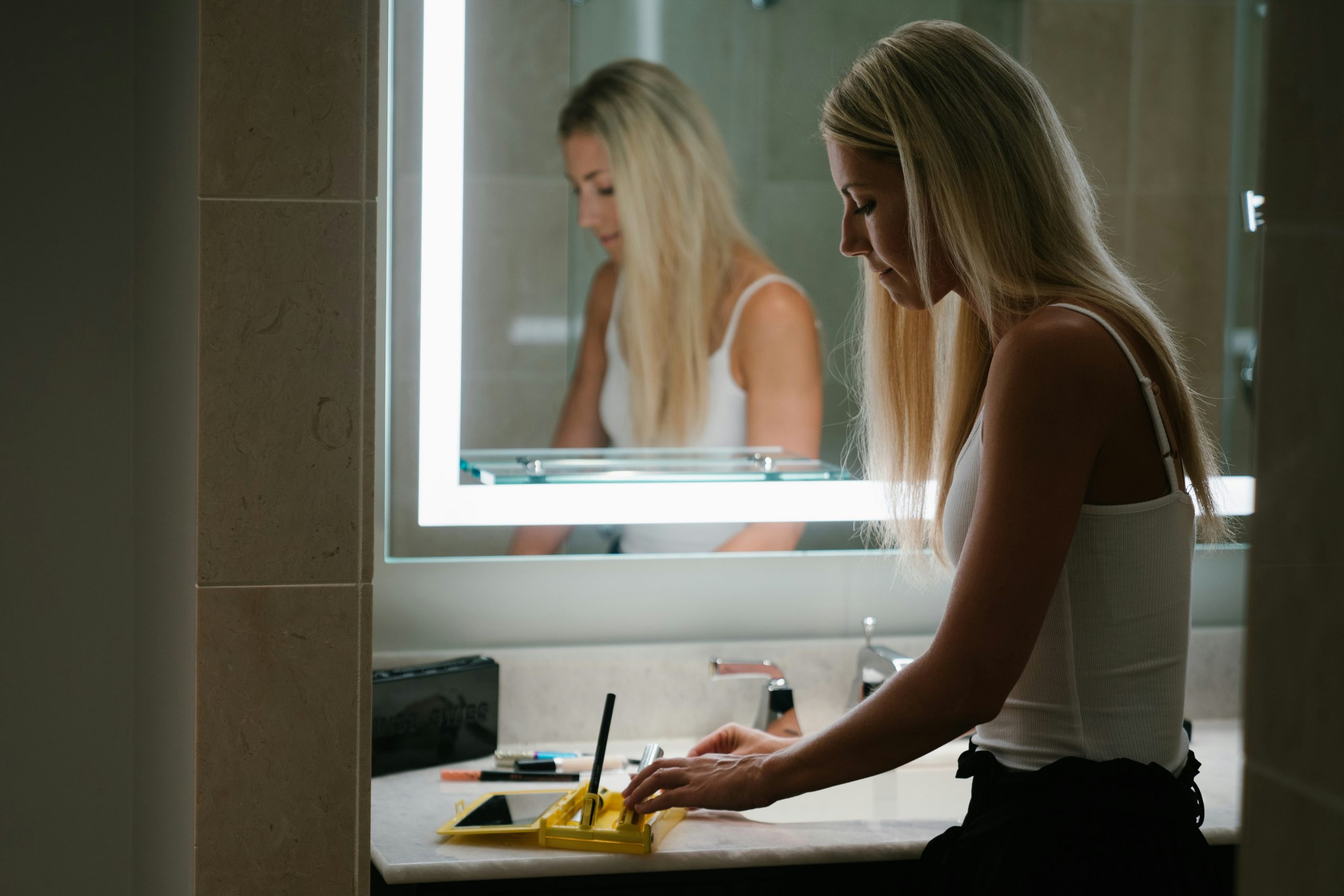 How to Safely Wire and Connect Your Lighted Mirror