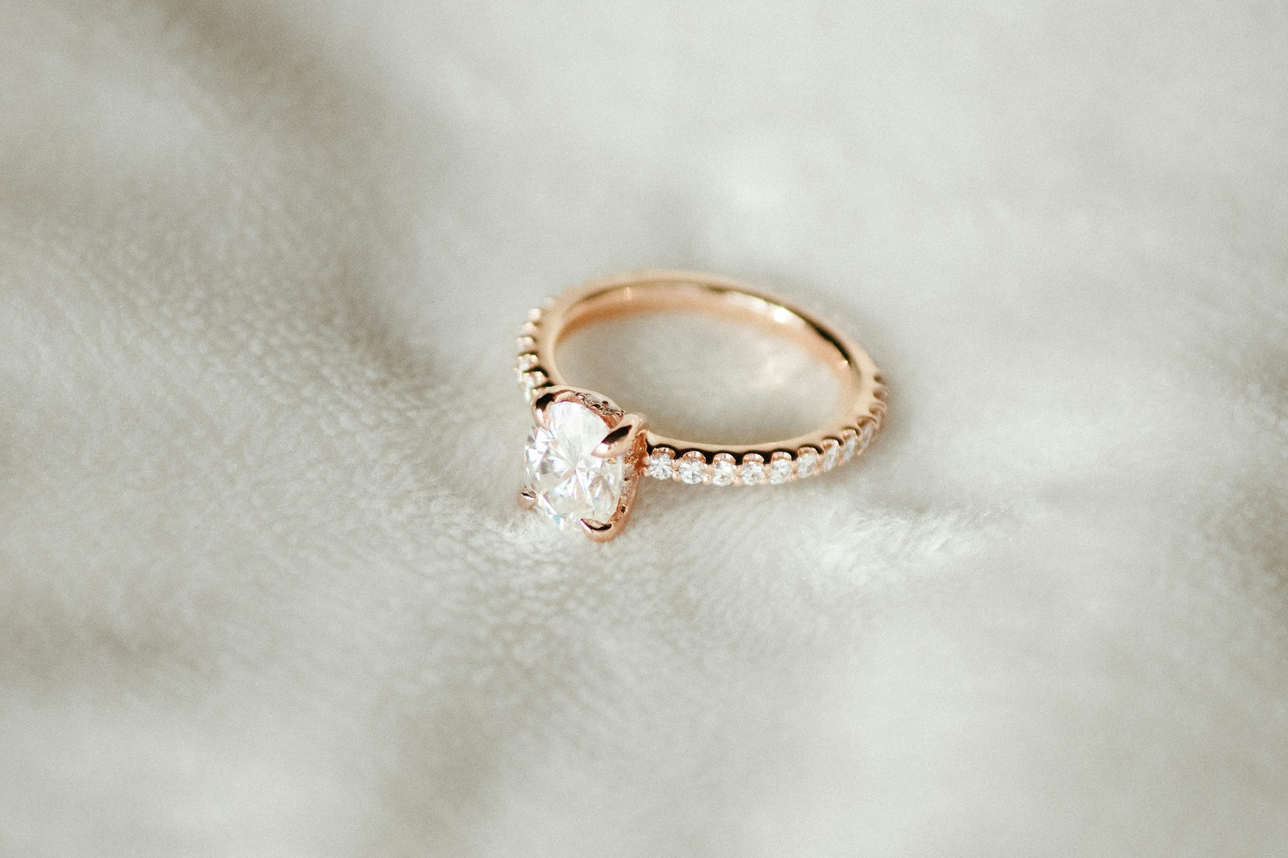 The Jewellery Trend Taking Over 2025: Oval Diamonds in Gold