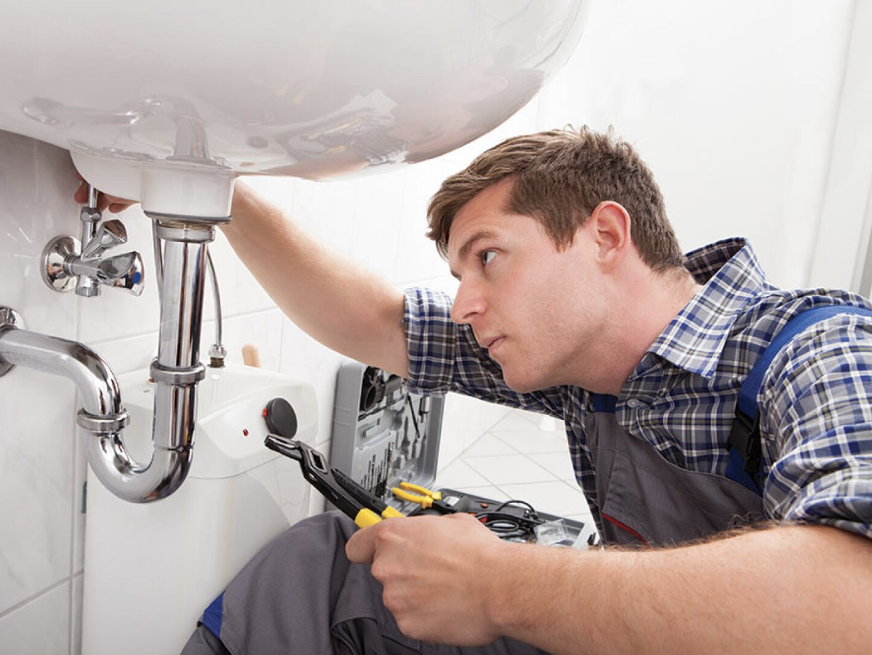 Why Hiring an Insured Plumbing Company Protects Your Home and Wallet